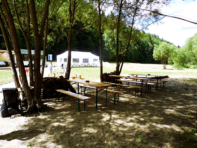 RAFT AND BOAT RENTAL VLTAVA - CK ČESKÝ KRUMLOV - VLTAVA RAFTING RAFT AND BOAT RENTAL VLTAVA - CK ČESKÝ KRUMLOV - VLTAVA RAFTING